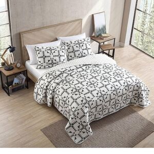 Eddie Bauer Quilt Set